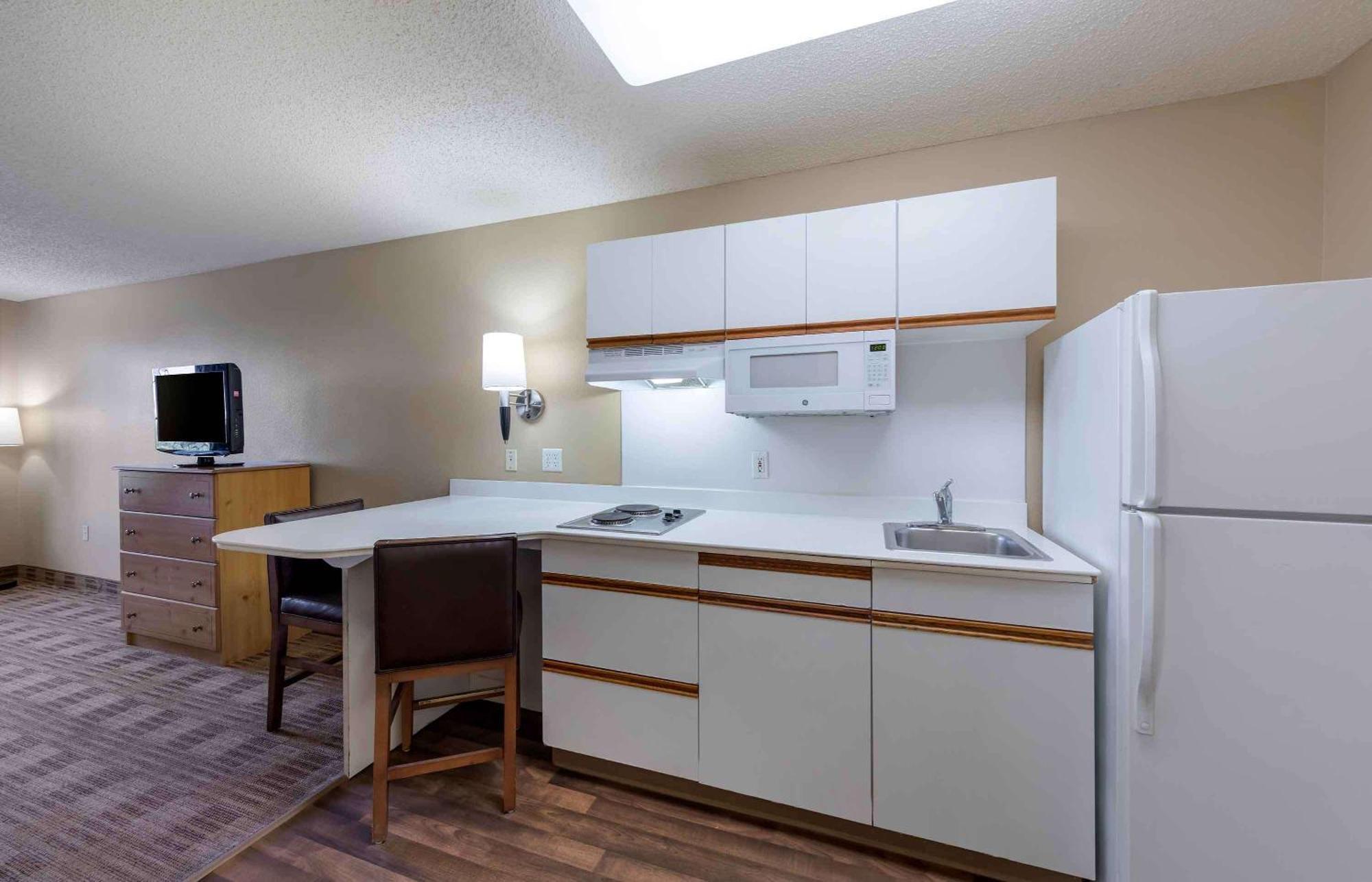 Extended Stay America Suites - Los Angeles - Глендейл Экстерьер фото