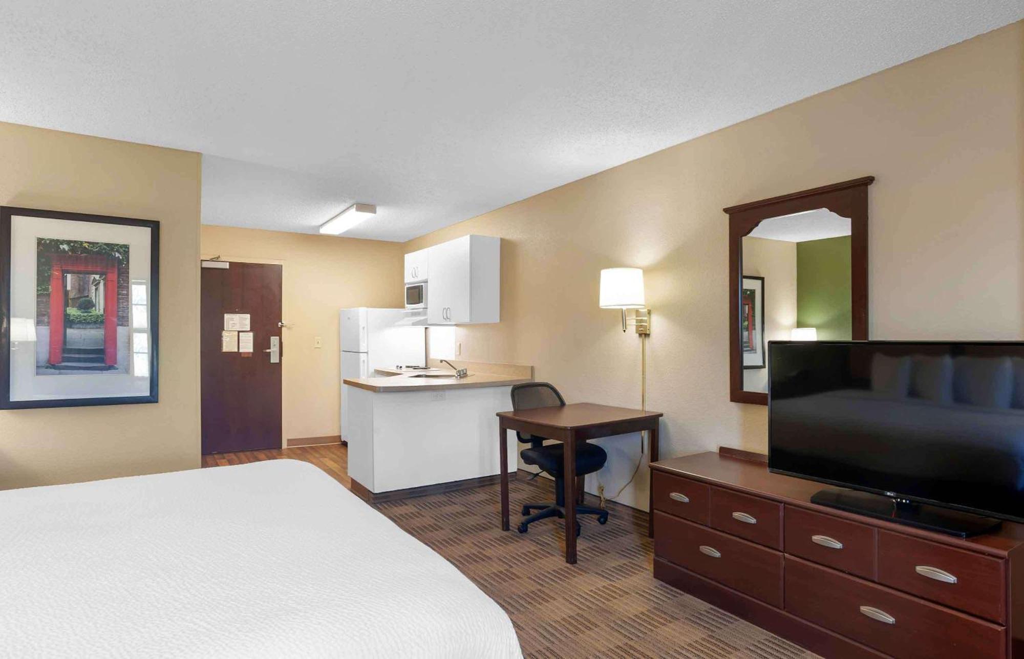 Extended Stay America Suites - Los Angeles - Глендейл Экстерьер фото